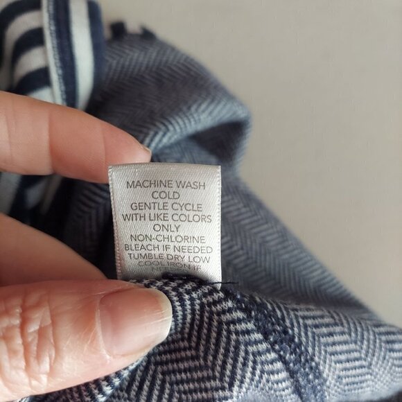 CJ Banks Women's Navy Blue & White Striped Cascading Open Front Vest - Picture 5 of 5